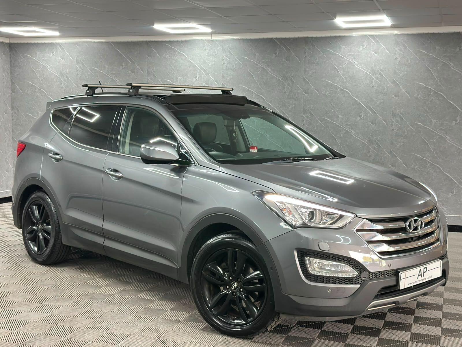 Hyundai Santa Fe secondary view
